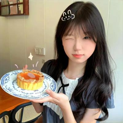 艳女新装